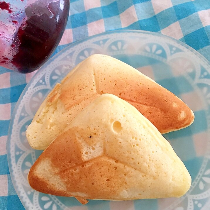 ホットサンドメーカーで!ジャム入りのホットケーキ☆